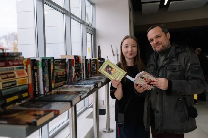 В Саранске состоялся книжный праздник — «Листы» объединили любителей чтения В Саранске состоялся книжный праздник — «Листы» объединили любителей чтения