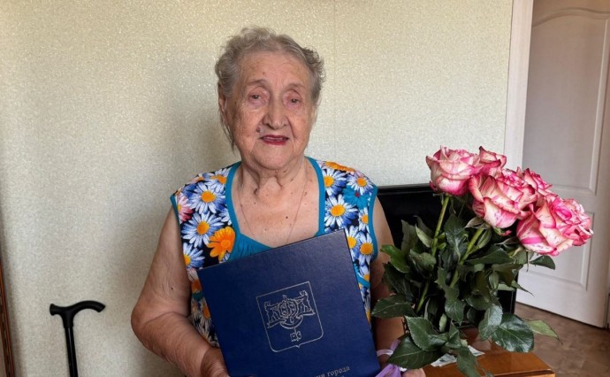 Ветеран трудового фронта Нина Архипова отметила 94-летие Ветеран трудового фронта Нина Архипова отметила 94-летие