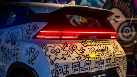 До конца июня BYD опустила цены на многие гибриды и электромобили на величину до 34%