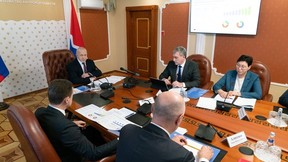 Юрий Трутнев: Амурская область развивается опережающими темпами Юрий Трутнев: Амурская область развивается опережающими темпами