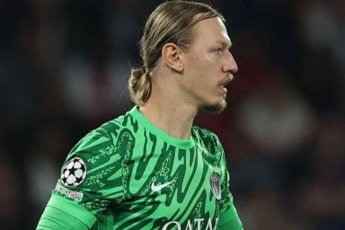 Сафонов тренируется в "ПСЖ" по особой программе