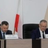 Районным чиновникам не стали отменять надбавки в 400%
