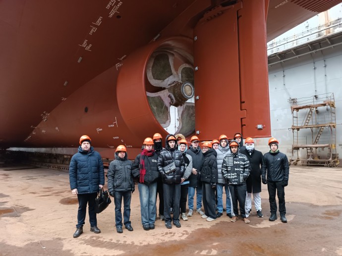 Ярославские студенты прошли обучение по кораблестроению в Санкт-Петербурге Ярославские студенты прошли обучение по кораблестроению в Санкт-Петербурге