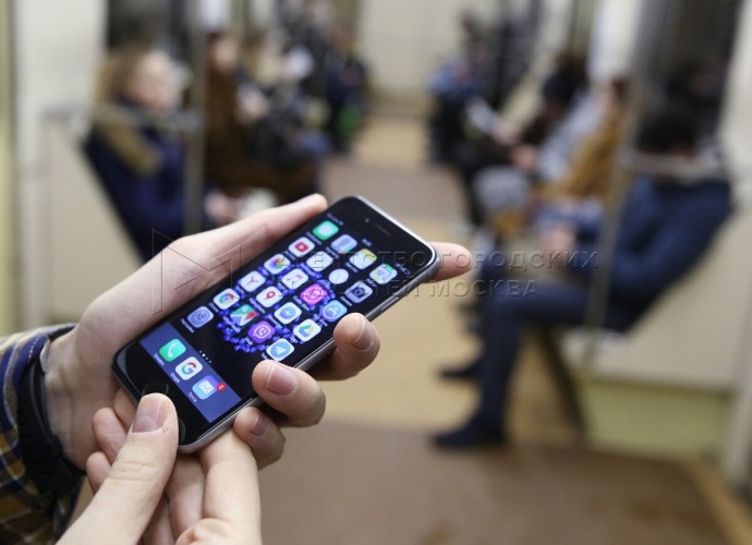 Передача SIM-карты в постоянное пользование пасынку грозит штрафом до 50 тыс. руб. – юрист Зокиров