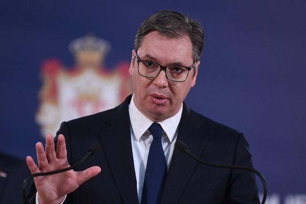 Президент Сербии Вучич анонсировал проведение досрочных выборов