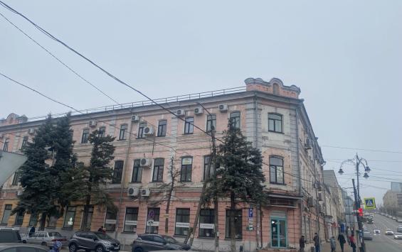 В Курске владельца исторического Доходного дома на Сосновской обязали срочно заняться ремонтом В Курске владельца исторического Доходного дома на Сосновской обязали срочно заняться ремонтом