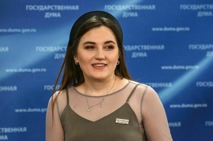 Законопроект о двойных фамилиях в браке внесут в Госдуму в весеннюю сессию
