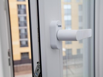 В зимнюю стужу не замёрзнете — как правильно перевести окна в зимний режим