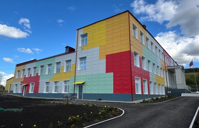 В Мордовии в рамках нацпроекта в этом году отремонтировали 10 школ В Мордовии в рамках нацпроекта в этом году отремонтировали 10 школ