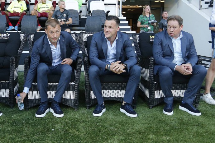 Слуцкий высказался о назначении Василия Березуцкого на должность главного тренера «Урала» Слуцкий высказался о назначении Василия Березуцкого на должность главного тренера «Урала»