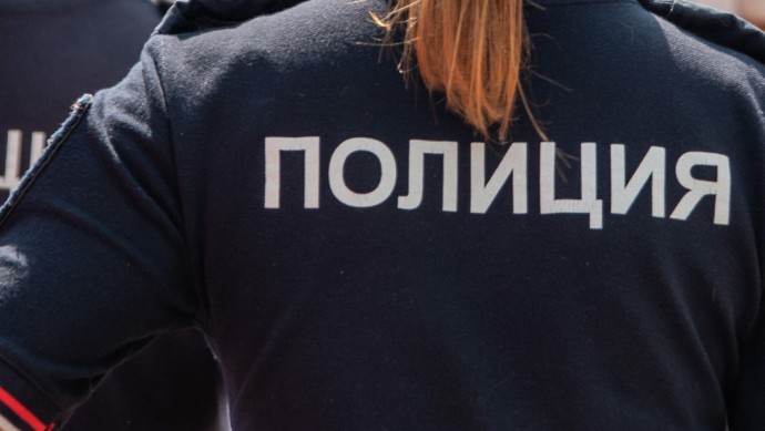 Полиция задержала курьера мошенников, который обманул 77-летнюю пенсионерку на 950 тысяч рублей