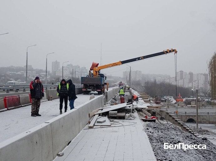 Строители завершат ремонт моста на проспекте Ватутина в Белгороде до конца 2025 года