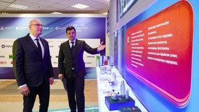Дмитрий Чернышенко оценил разработки на стендах Форума будущих технологий – 2026