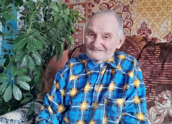 В Бурятии с 90-летием поздравили многодетного отца