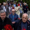 «Я и молюсь на русском. Сажать будете?» На празднующих 9 Мая пенсионеров на Украине устроили настоящую «охоту»