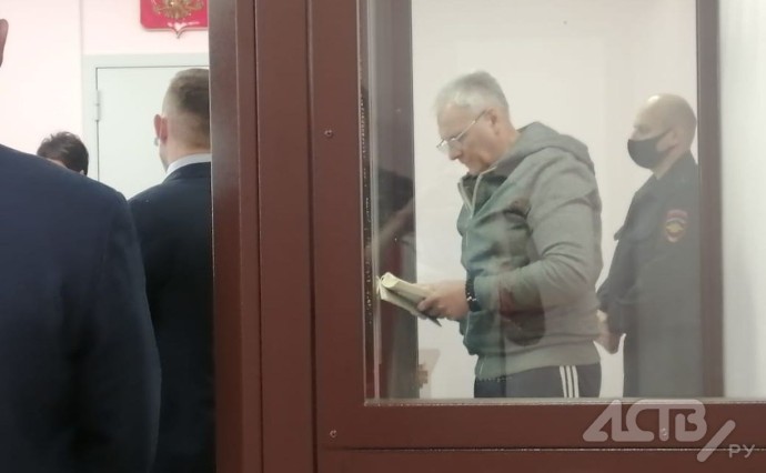 Экс-губернатор Сахалинской области Хорошавин попросил отправить его на СВО