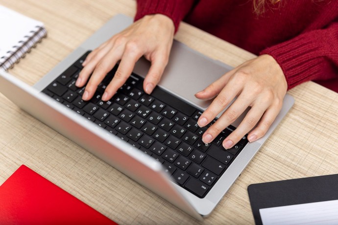 За пять лет москвичи около 27 тысяч раз обратились к суперсервису для оформления документов на жилье по программе реновации