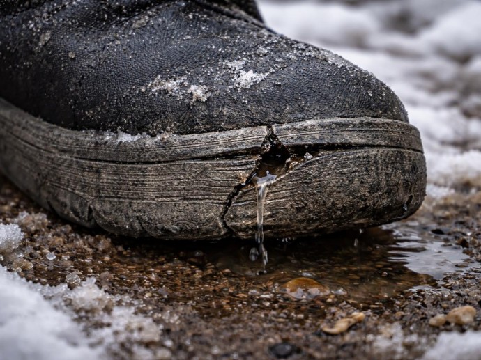 Силиконовая смазка продлевает срок службы обувной подошвы