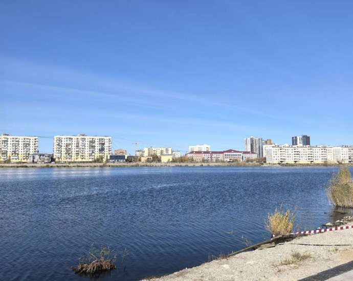 Водолазы подняли тело утонувшего в озере Сайсары в Якутске