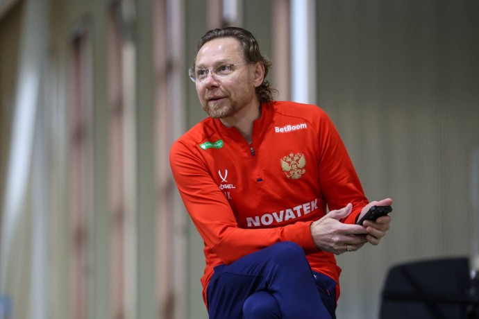 Карпин: Какую схему выберут тренеры Чили на наш матч, честно говоря, мы не знаем