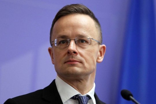 Сийярто: Зеленский блокировал поставки нефти из РФ по трубопроводу «Дружба»