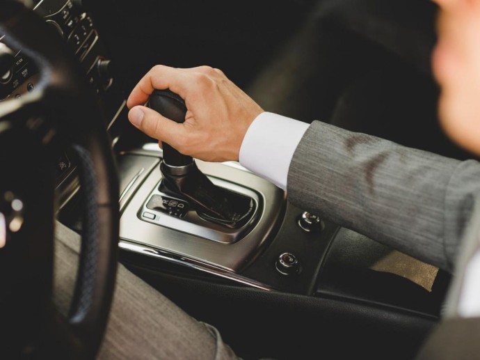 Эксперты назвали безопасные способы буксировки авто с АКПП