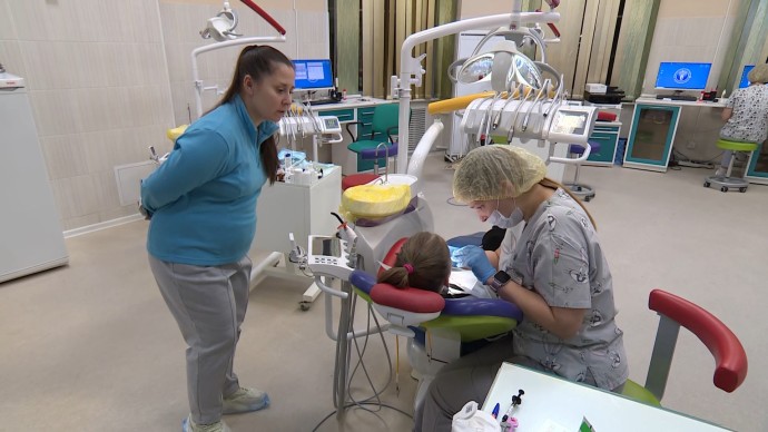 Благотворительная акция «Новогодние улыбки» прошла в стоматологической поликлинике № 9 Благотворительная акция «Новогодние улыбки» прошла в стоматологической поликлинике № 9