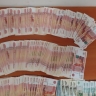 В Челябинской области в аэропорту задержали женщину с большой суммой наличных денег
