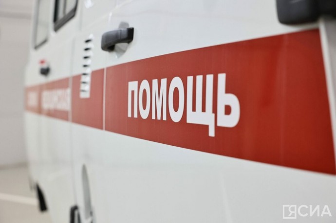 В Якутии трех человек госпитализировали с ножевыми ранениями