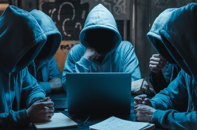 Как кибермошенники превращают добропорядочных людей в преступников