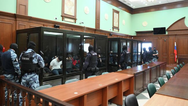 В суде опросят таксиста, купившего бензин исполнителям теракта в "Крокусе" В суде опросят таксиста, купившего бензин исполнителям теракта в "Крокусе"