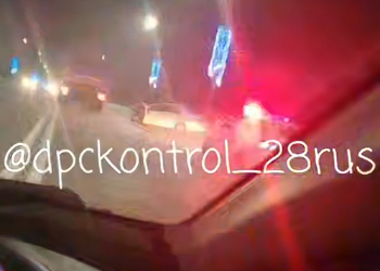 В Благовещенске на виадуке по Театральной вновь произошло ДТП с участием грузовика В Благовещенске на виадуке по Театральной вновь произошло ДТП с участием грузовика