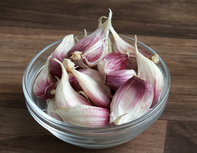 Москвичам в честь холодов предложили чесночное колье за 30 тысяч рублей Москвичам в честь холодов предложили чесночное колье за 30 тысяч рублей