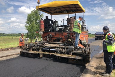 В селе Помары отремонтировали главную улицу
