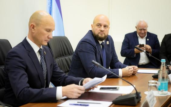 Депутаты избрали Евгения Маслова новым мэром Курска Депутаты избрали Евгения Маслова новым мэром Курска