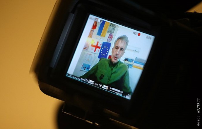 Суд в Тбилиси приговорил Саакашвили к девяти годам лишения свободы