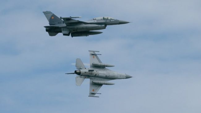 Нидерланды усилят центр подготовки пилотов ВСУ в Румынии 18 самолетами F16