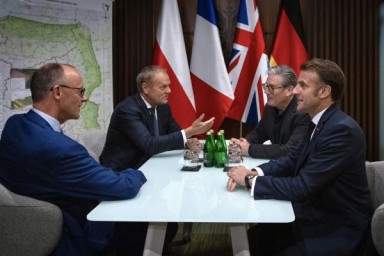 В Киев прибыли Макрон, Стармер, Мерц и Туск