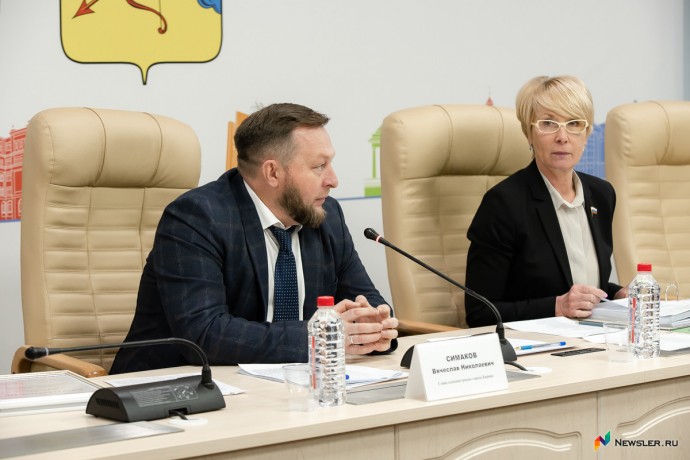 Симаков и Ковалева тянутся друг к другу