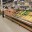 Цены на большинство социально значимых продуктов в России снизились: что подешевело