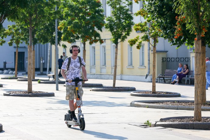 В СФ предложили установить скорость самокатов на тротуарах до 15–17  км/ч