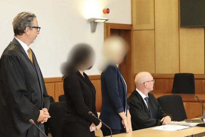 Германия —  21 выстрел: за что двум полицейским грозит увольнение