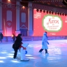 На Конюшенной площади открылся новогодний каток, там можно не только покататься на коньках, но и увидеть спектакль «Снегурочка»