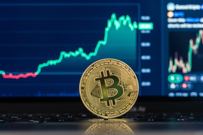 Сенатор Шейкин предложил комплекс мер для легализации майнинга