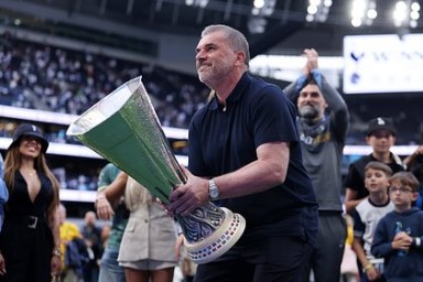 «Тоттенхэм» уволил тренера после победы в Лиге Европы