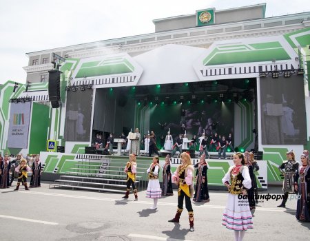 В Уфе состоялось торжественное открытие ярмарки «Китап-Байрам»