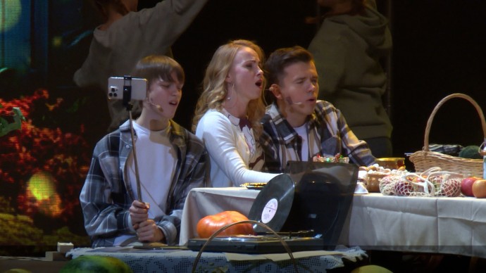 В БКЗ «Октябрьский» отметили 30-летие городского Управления по развитию садоводства и огородничества В БКЗ «Октябрьский» отметили 30-летие городского Управления по развитию садоводства и огородничества