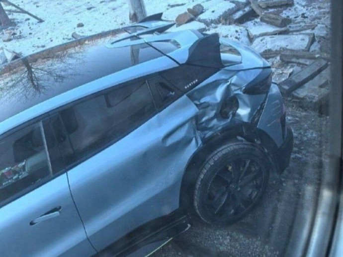 Опасный манёвр на переезде едва не закончился трагедией во Владивостоке Опасный манёвр на переезде едва не закончился трагедией во Владивостоке