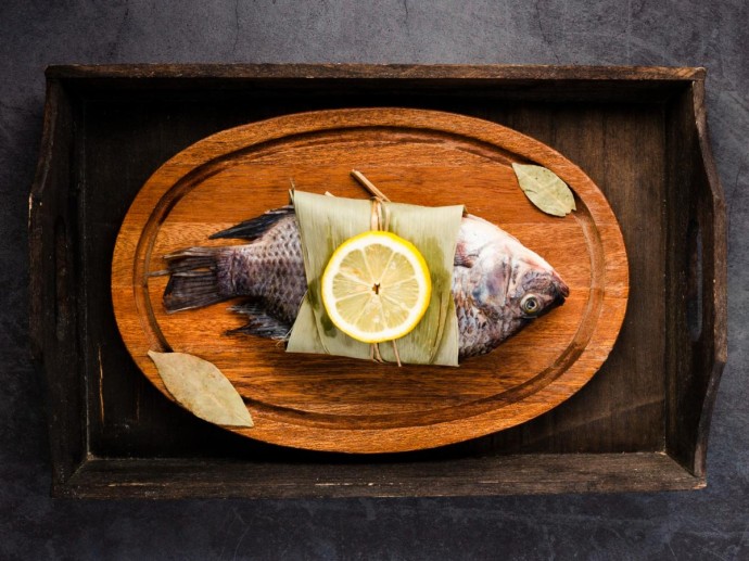 Карпа обжаривают с кожей для сохранения сочности и формы — Toprecepty