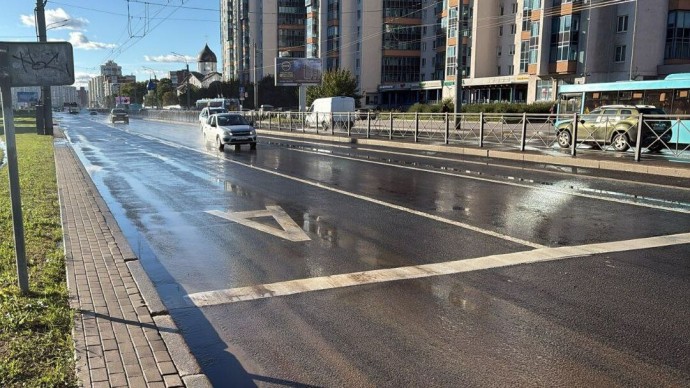 Ленинский проспект высушили Ленинский проспект высушили